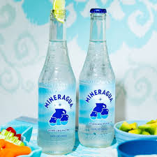 Agua Mineral Mineragua — Botella de Vidrio